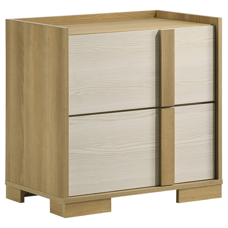 Hyland 4 & 5 Piece Bedroom Set E.King & Queen - Ace Furniture and Decor
