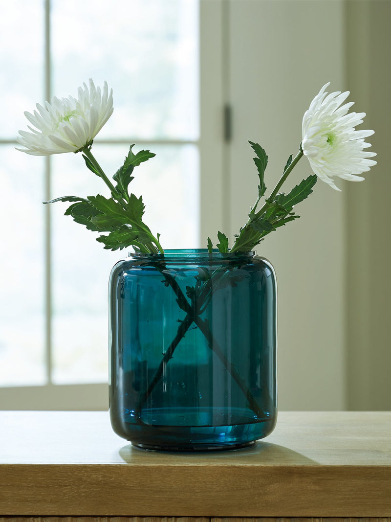 Inisland Vase - Ace Furniture and Decor
