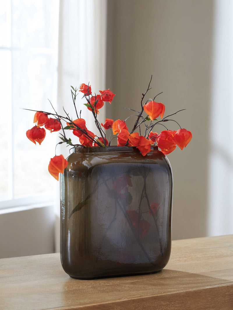 Sumner Vase - Ace Furniture and Decor