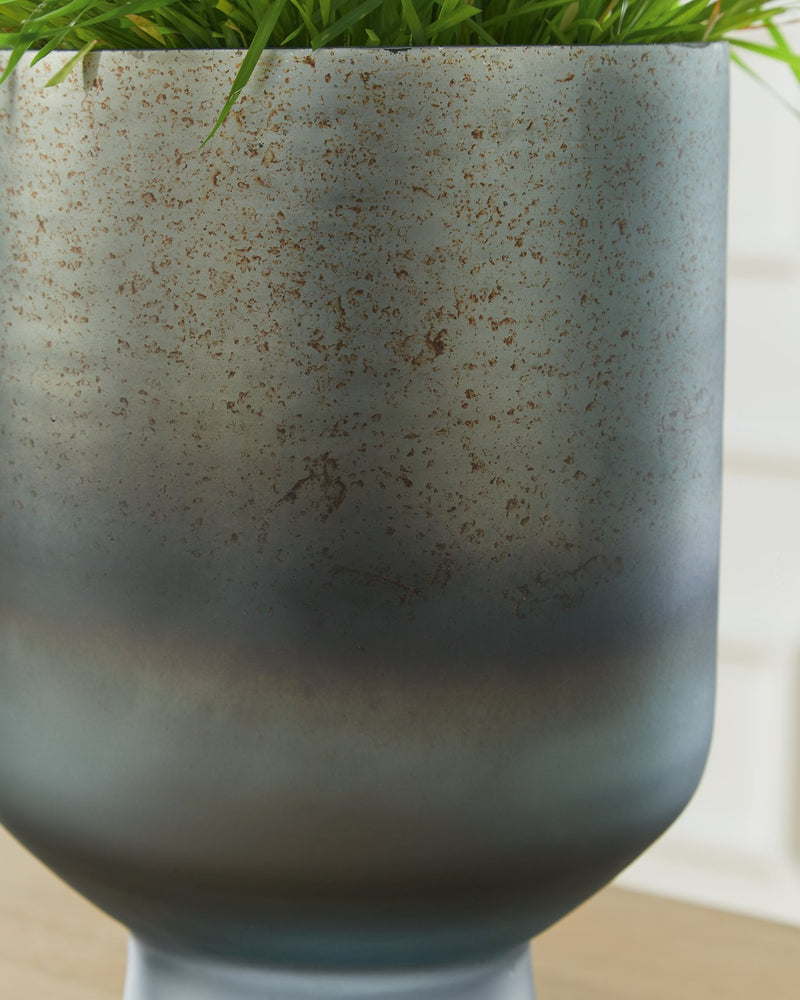 Pennmore Vase - Ace Furniture and Decor