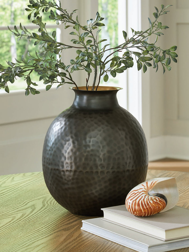 Woody Vase - Ace Furniture and Decor