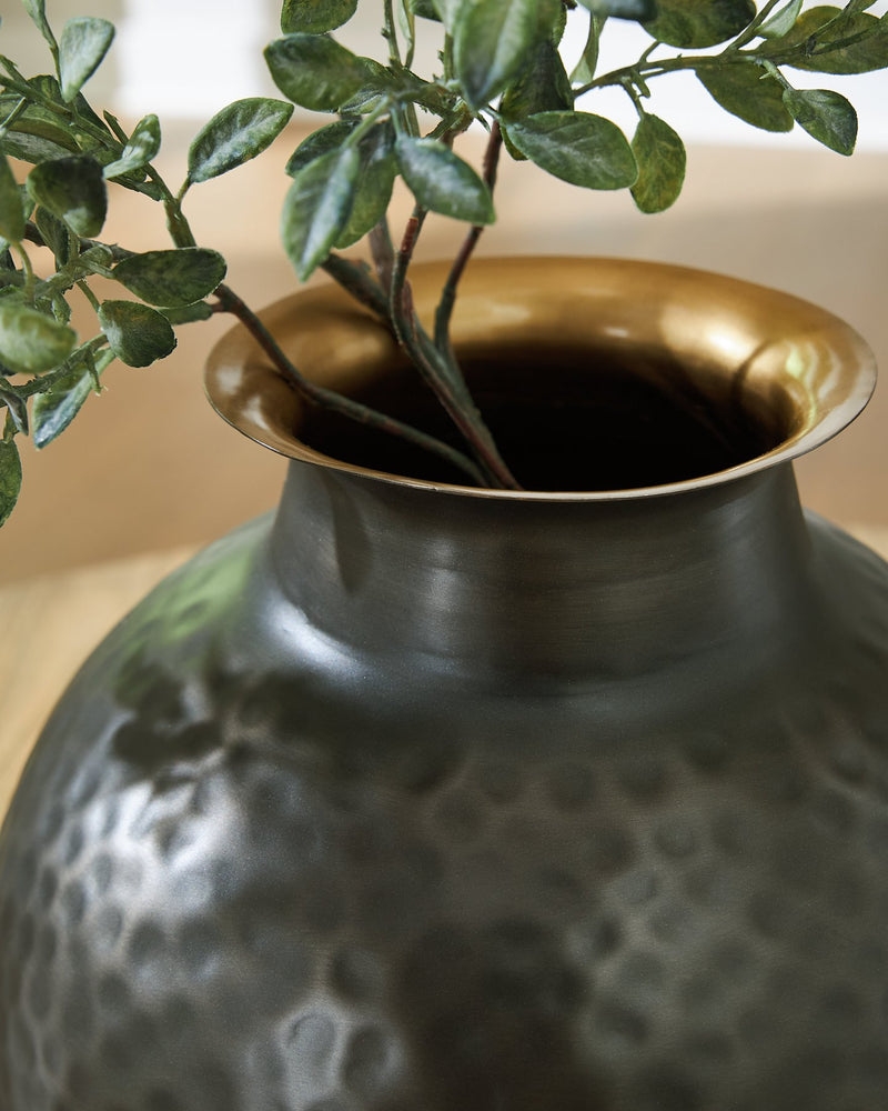Woody Vase - Ace Furniture and Decor