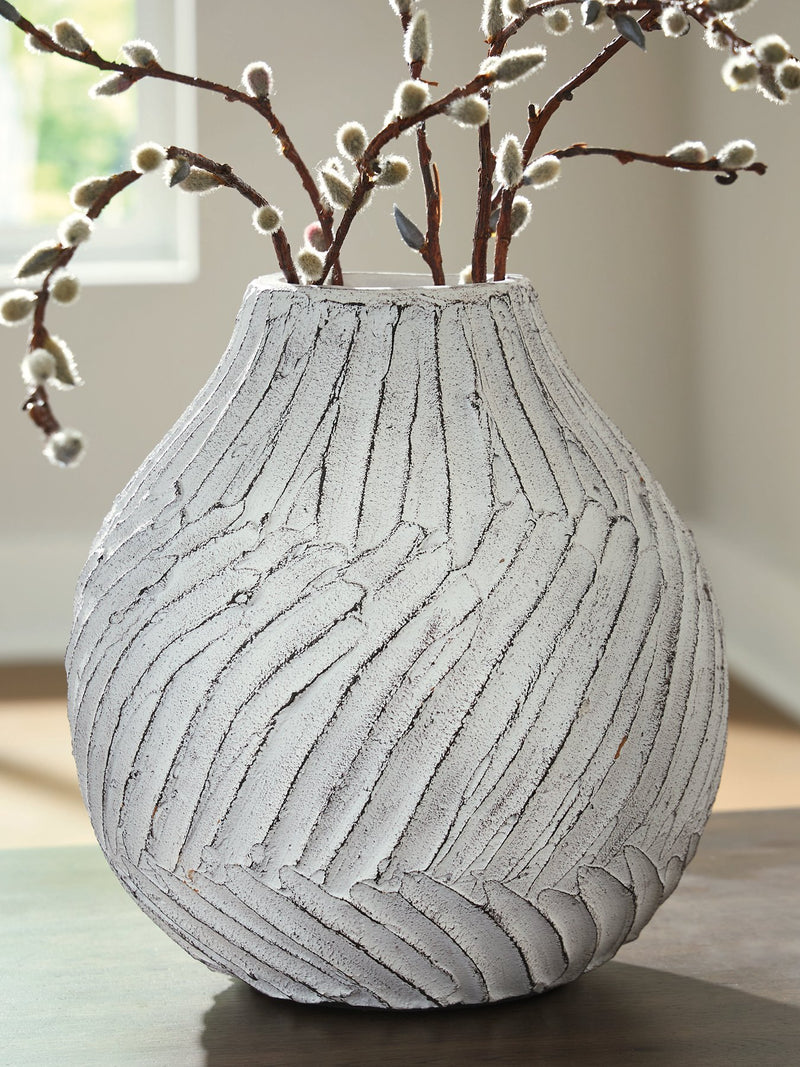 Shelvie Vase - Ace Furniture and Decor