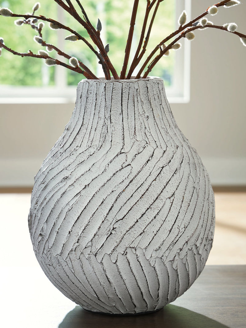 Shelvie Vase - Ace Furniture and Decor