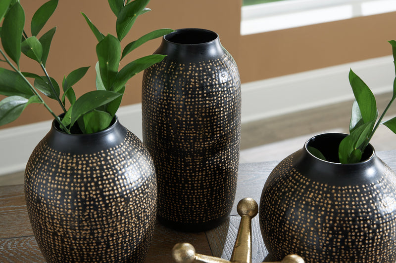 Vinburn Accessory Set (Set of 5) - Ace Furniture and Decor