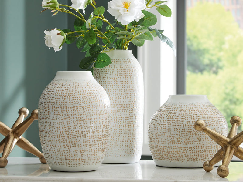 Vinburn Accessory Set (Set of 5) - Ace Furniture and Decor
