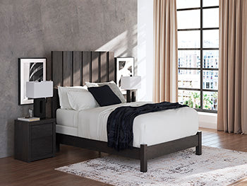 Fraluna Bed - Ace Furniture and Decor